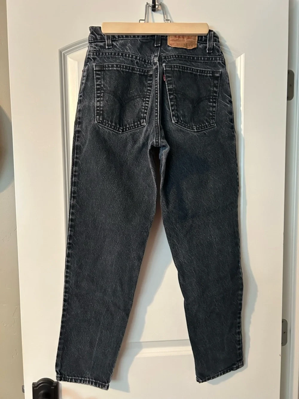 Vintage Levi's Black Washed Straight Jeans - Picture 4 of 6
